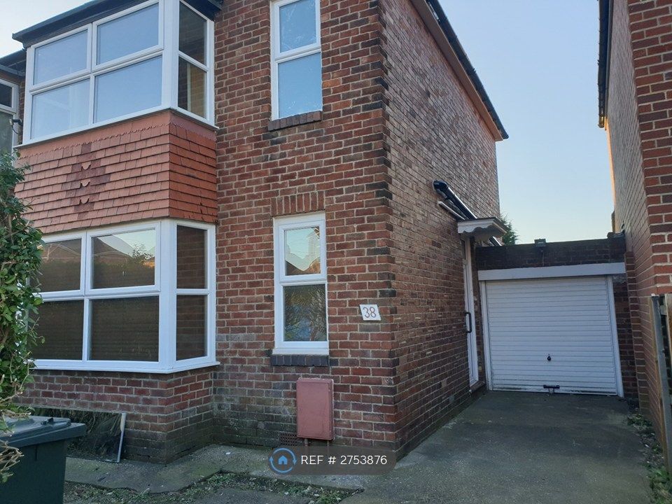 Property photo 2 of 13