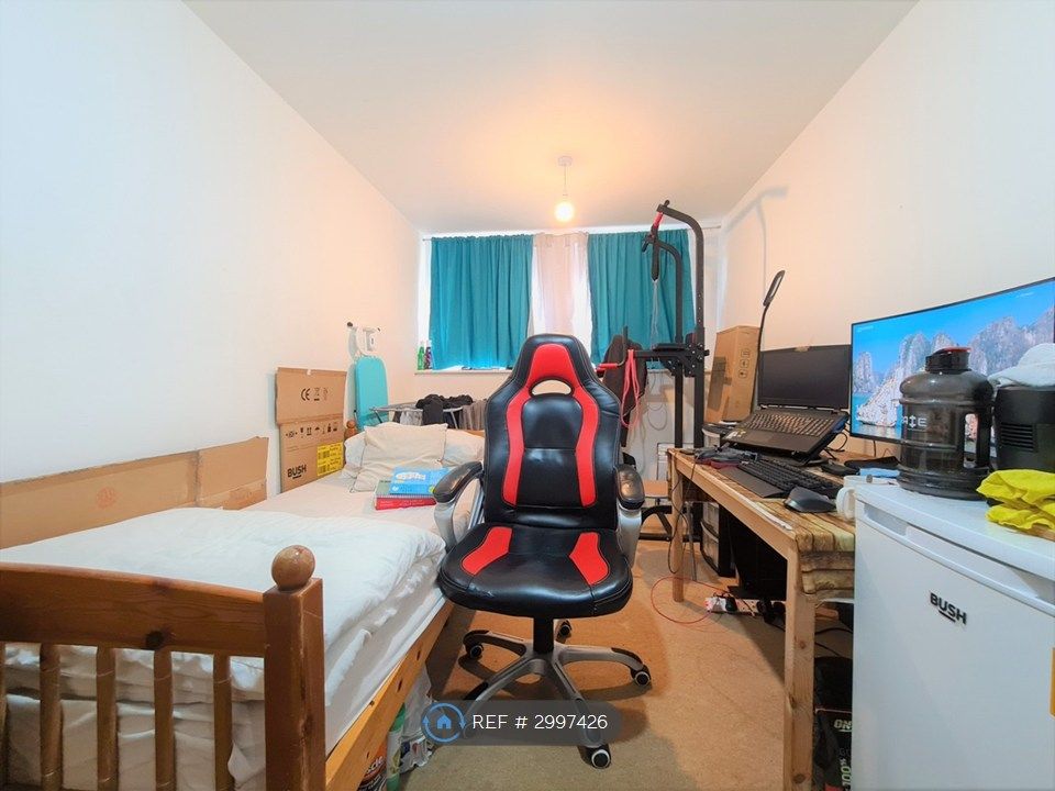 Property photo 3 of 7
