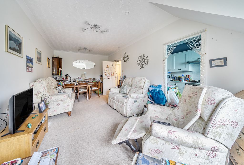 Property photo 3 of 9 1362387-7-68ee712...