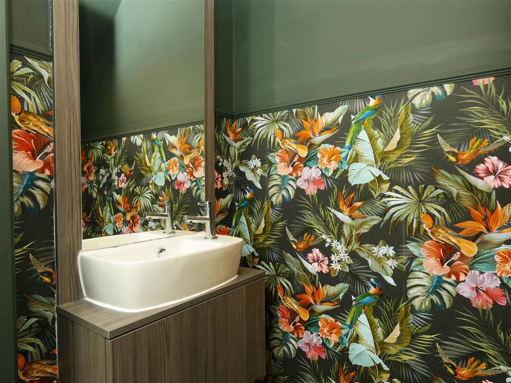 Property photo 3 of 20 Ground Floor WC