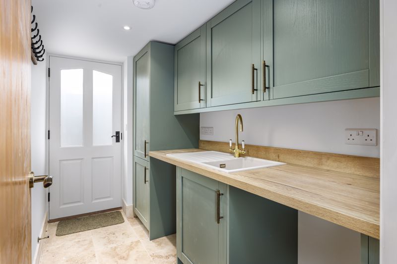 Property photo 3 of 19 Photo 1