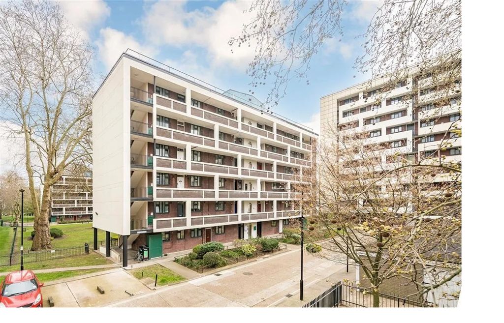 Property photo 1 of 1