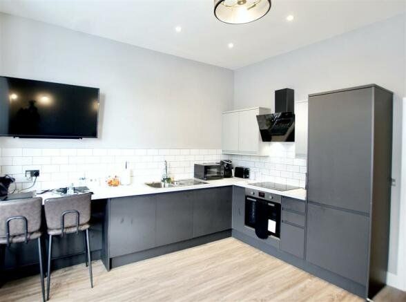 Property photo 2 of 10 Picture No. 04