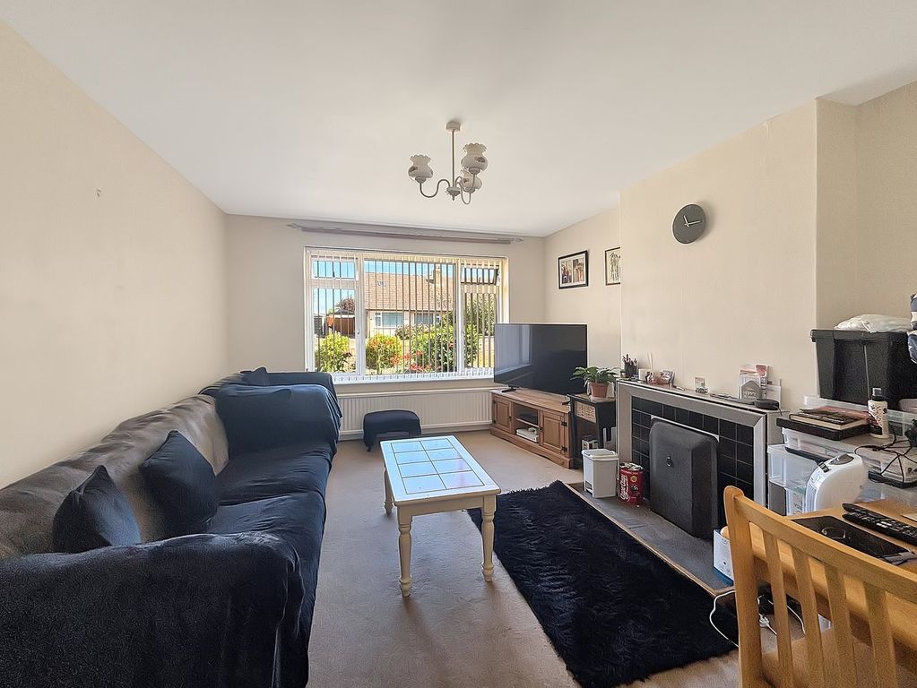Property photo 3 of 11