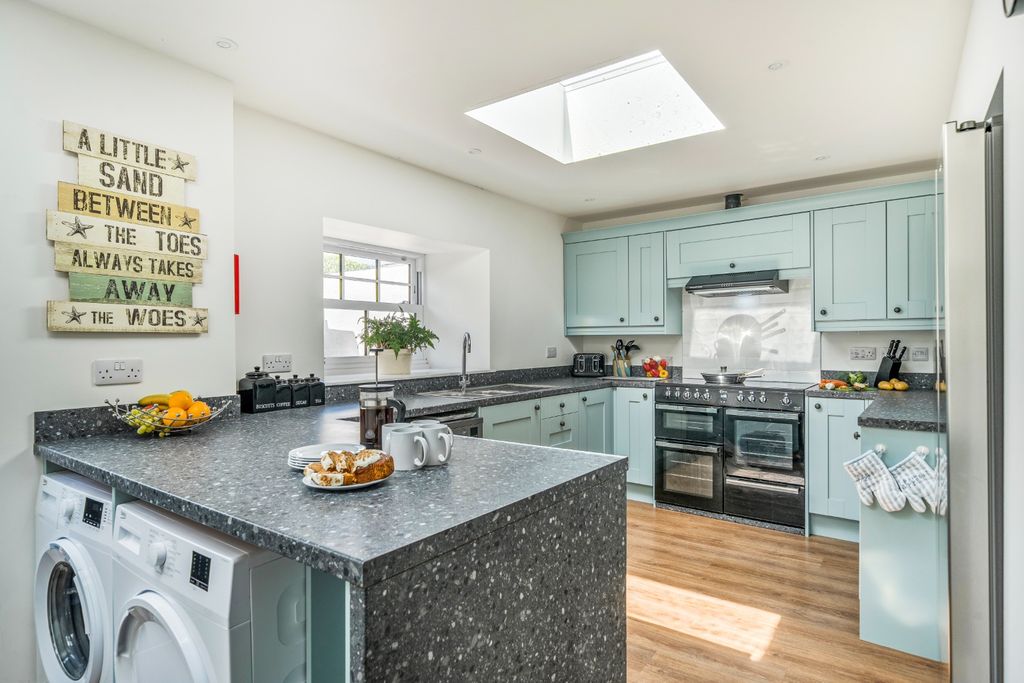 Property photo 3 of 25 5259475
