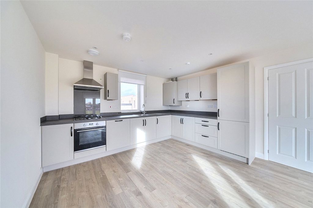 Property photo 3 of 12 Picture No. 19