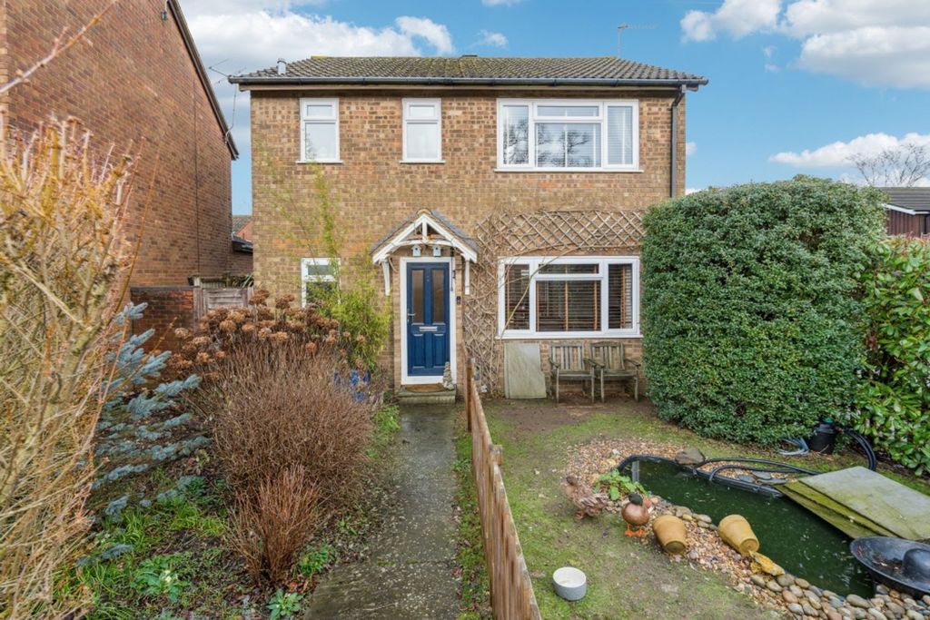 Property photo 1 of 28