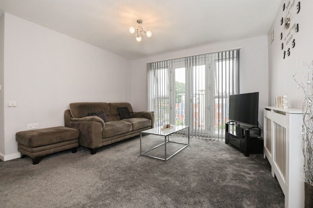 Property photo 2 of 13