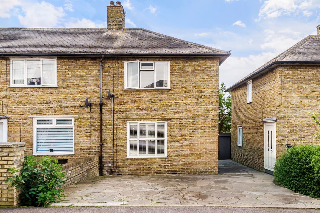 Property photo 1 of 22 Picture No. 04