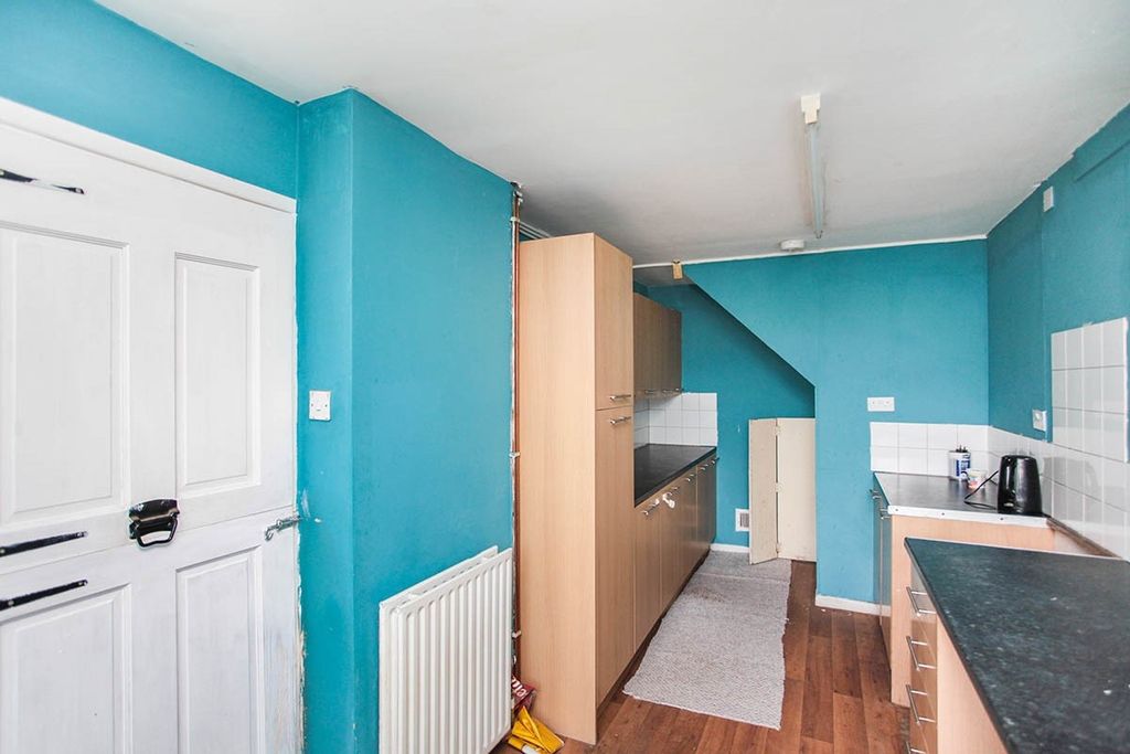 Property photo 3 of 8 Main Page