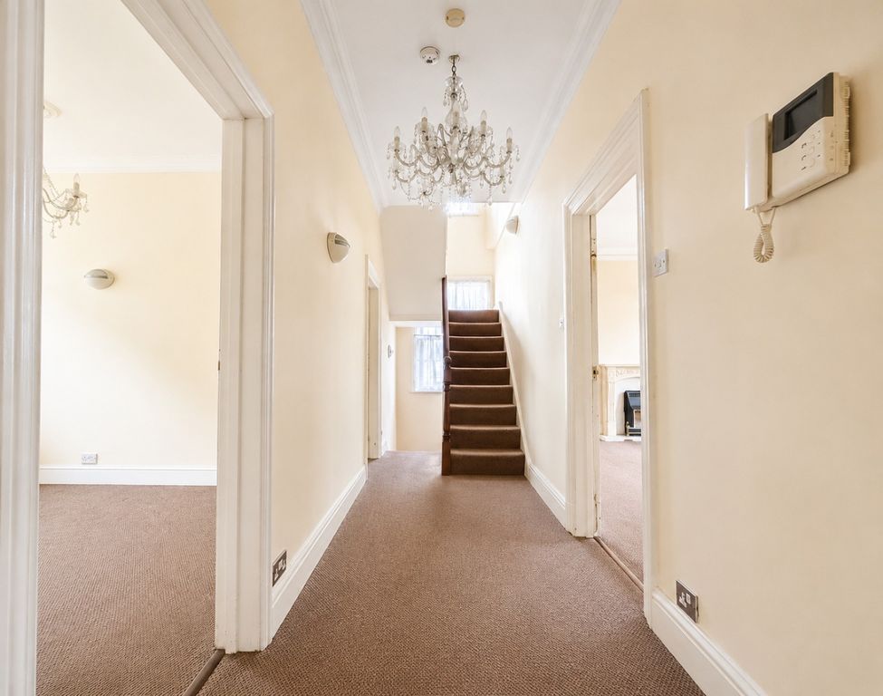 Property photo 1 of 9 5214172