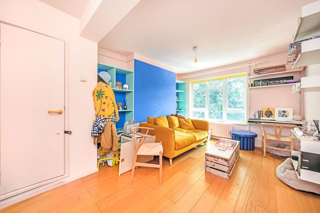 Property photo 2 of 5
