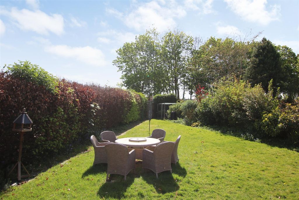 Property photo 2 of 18 Img_5469Dp.Jpg