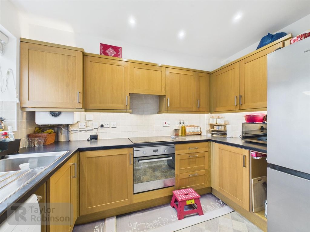 Property photo 3 of 10 Cam02600G0-Pr0408-Still001.Jpg