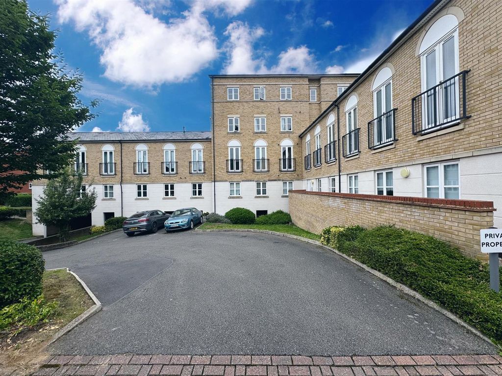 Additional image 11 of 2 bed flat for saleCircular Road South, Colchester CO2