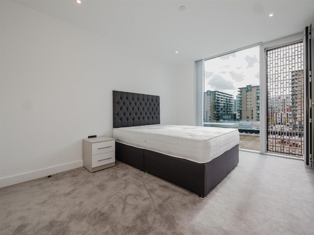 Property photo 1 of 11 P1888031.Jpg