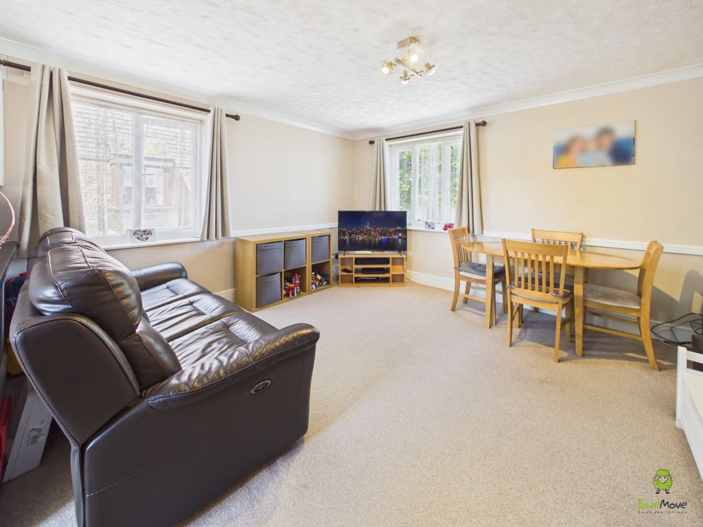Property photo 2 of 9 Presented By Clinton At Ewemove Bexleyheath And Da