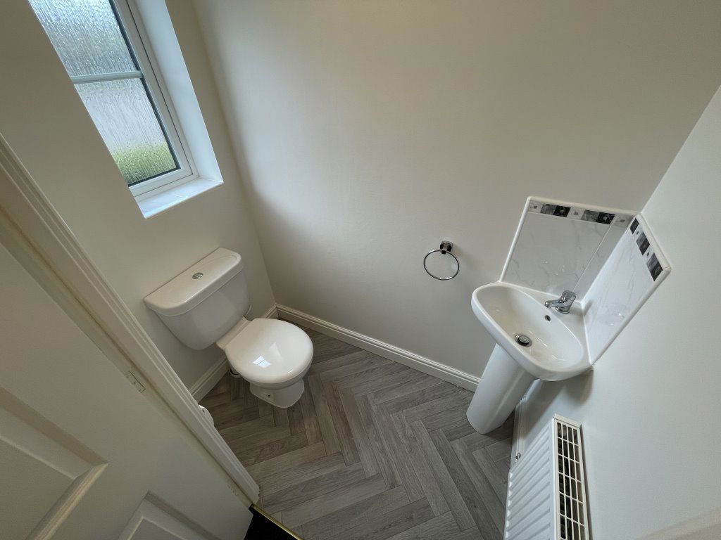 Property photo 3 of 21