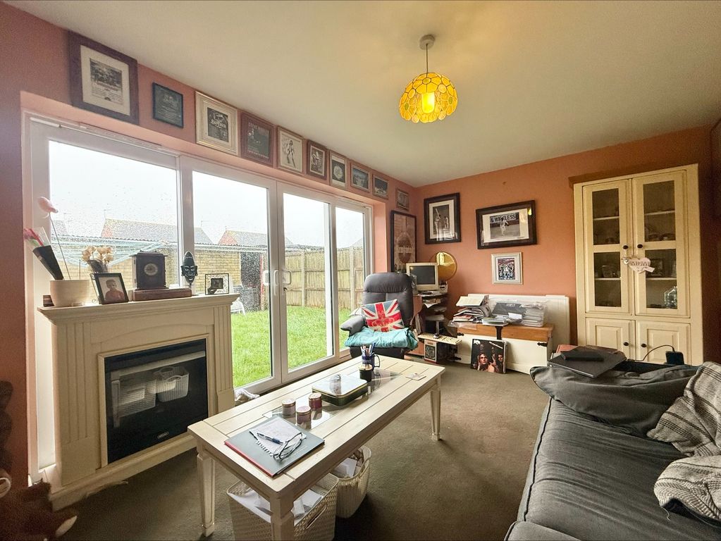 Property photo 2 of 13