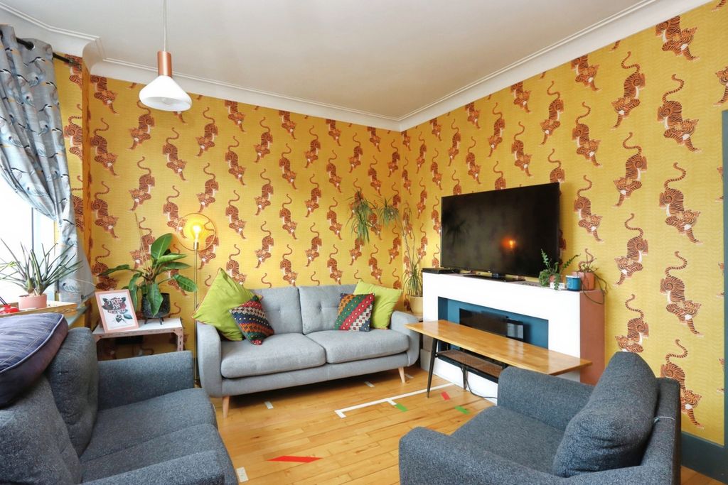 Property photo 2 of 17 Photo