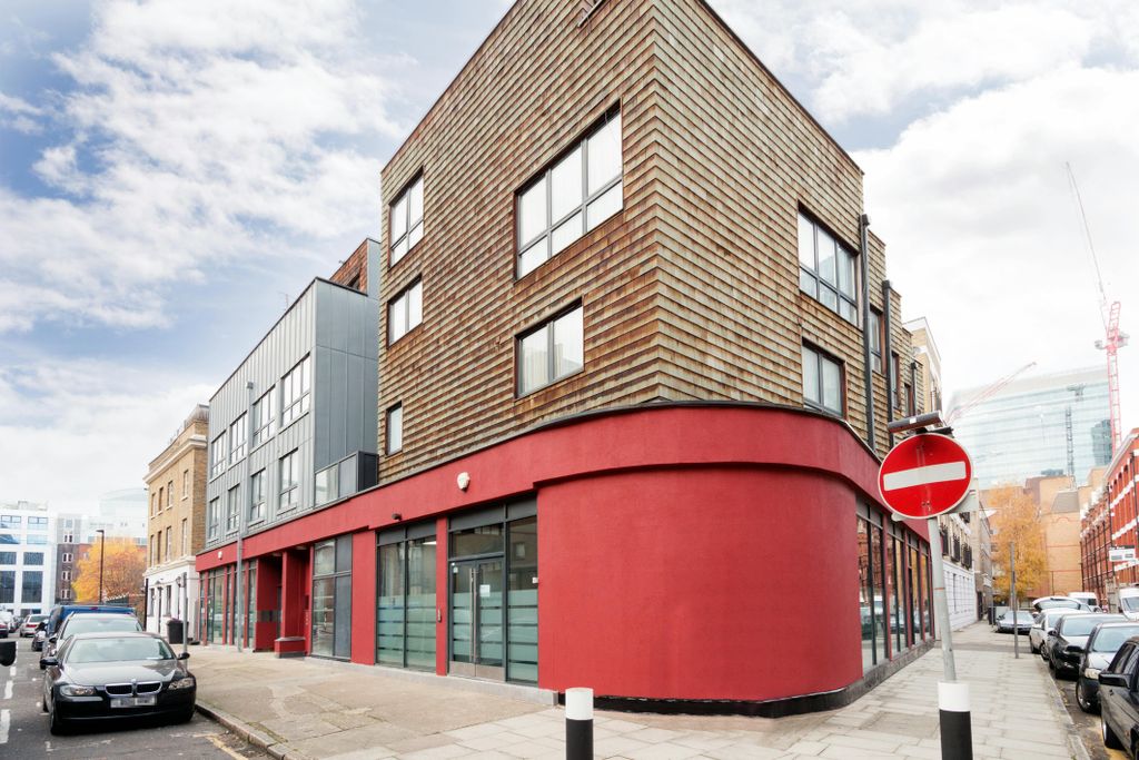 Property photo 2 of 16 Ext2.Jpg