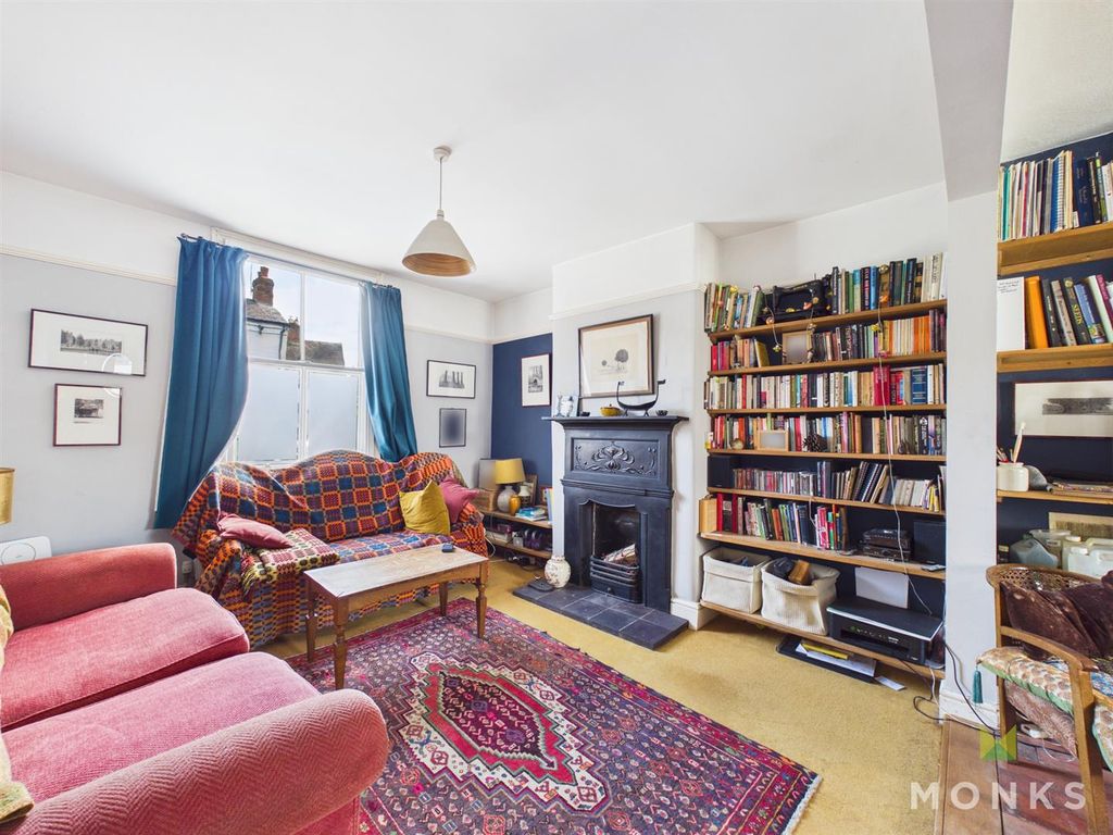 Property photo 2 of 25 Cam05160G0-Pr0082-Still003.Jpg