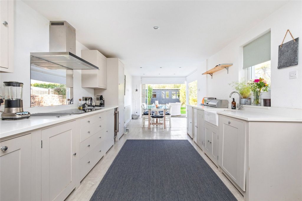 Property photo 2 of 19 Picture 2