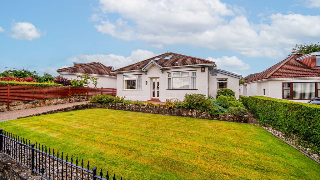 Property photo 1 of 28