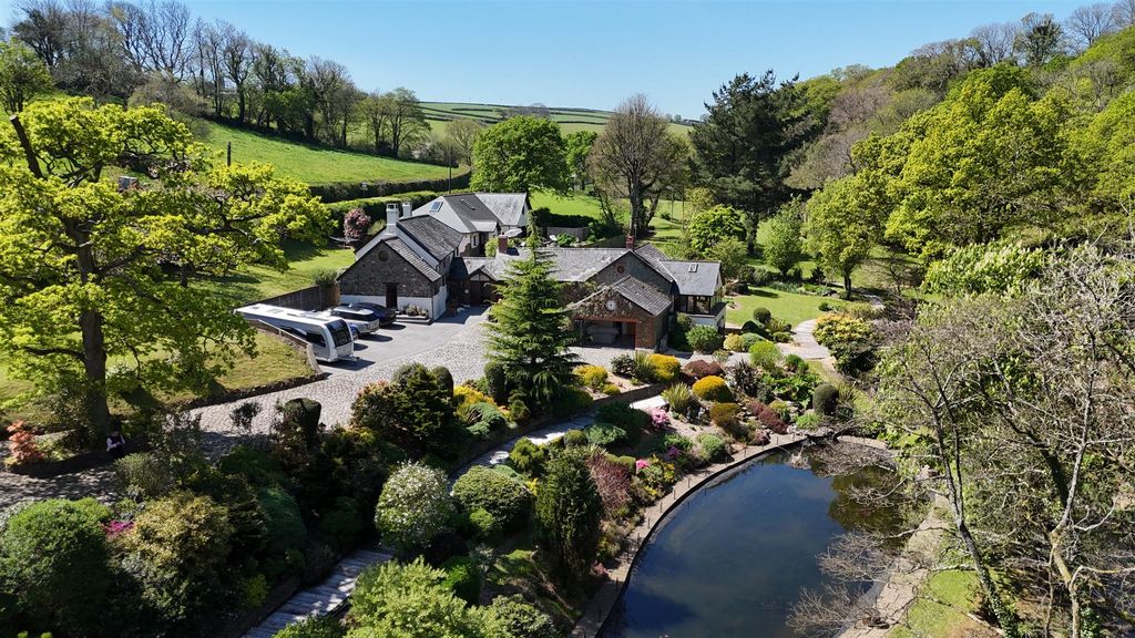 Property photo 1 of 32 Dji_20250430130241_0738_D.Jpg