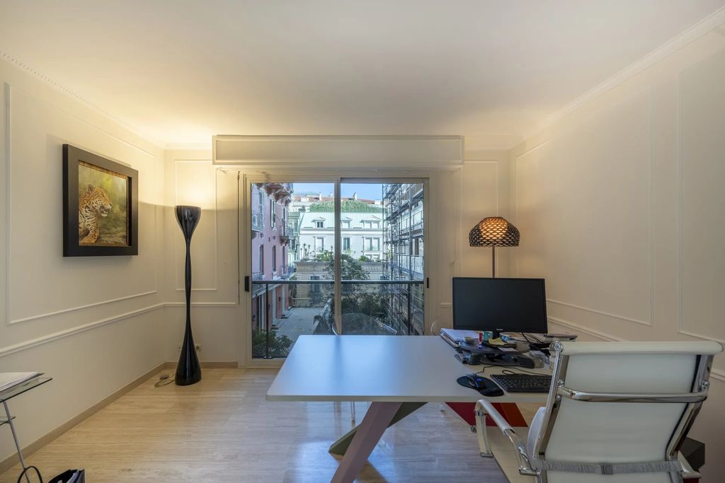 Property photo 1 of 3