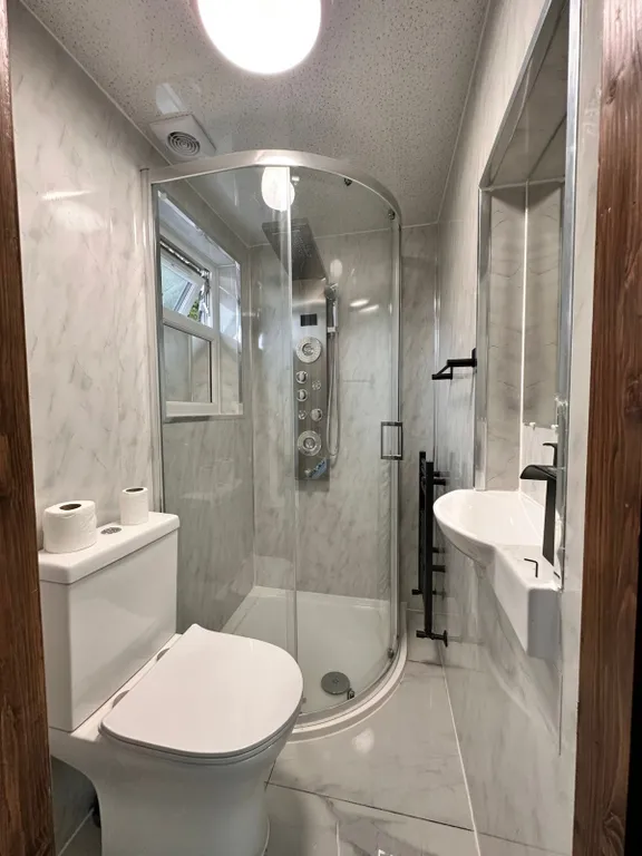 Apartment in Reading, Whitley - More