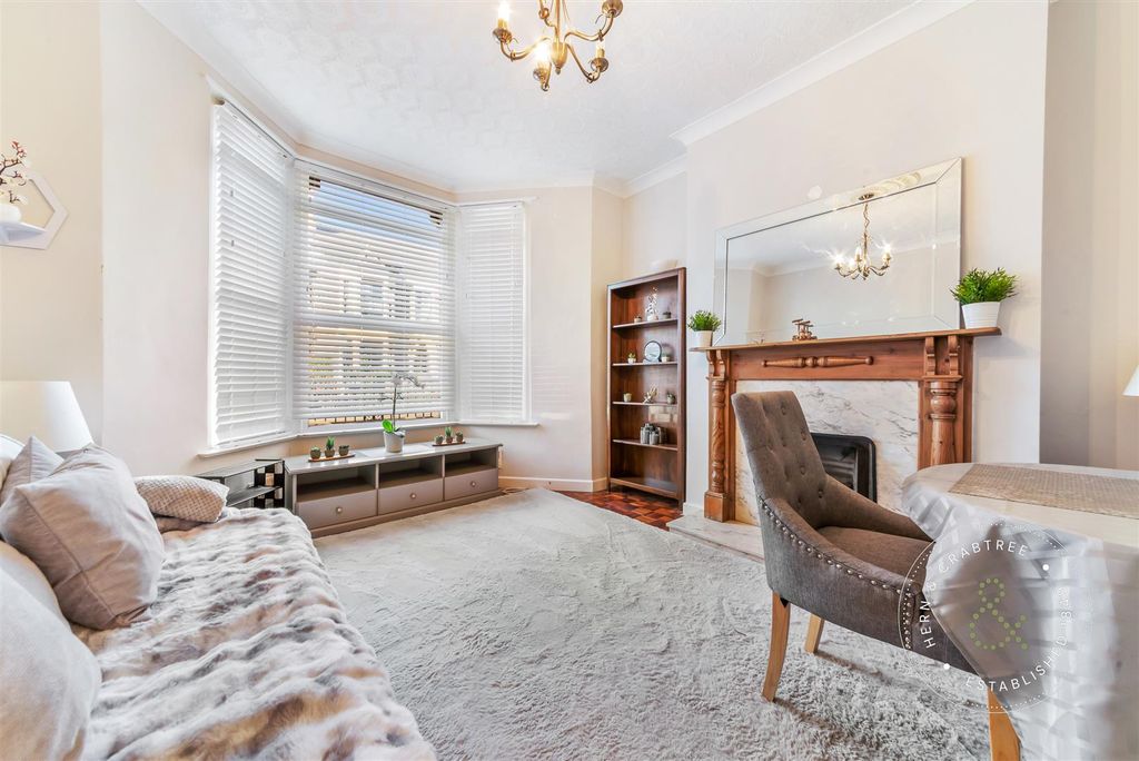 Property photo 3 of 42 Dogo-Street-Ground-Floor-Flat-15.Jpg