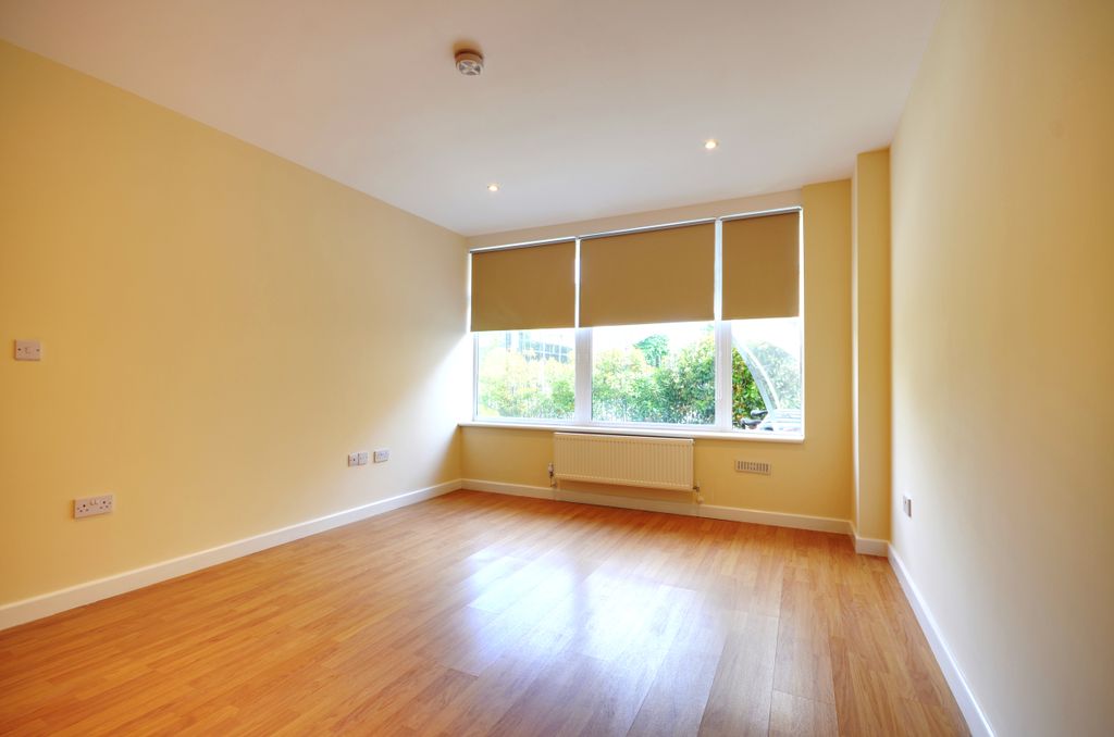 Property photo 3 of 5 Bedroom A