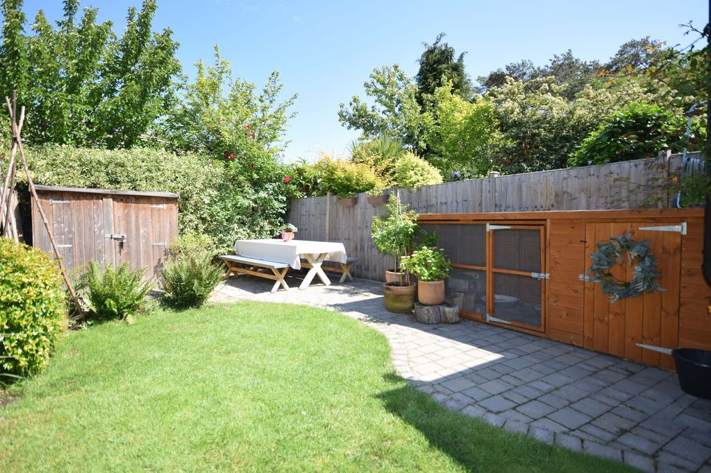 Property photo 3 of 19