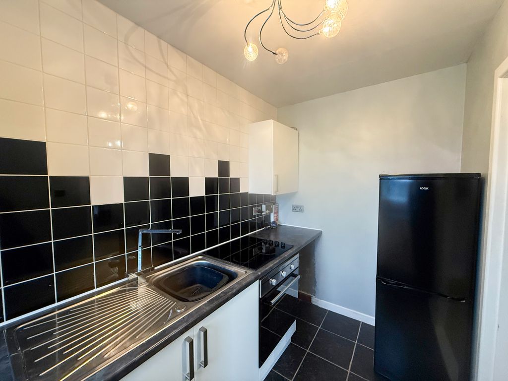 Property photo 3 of 12 Img_5119-2