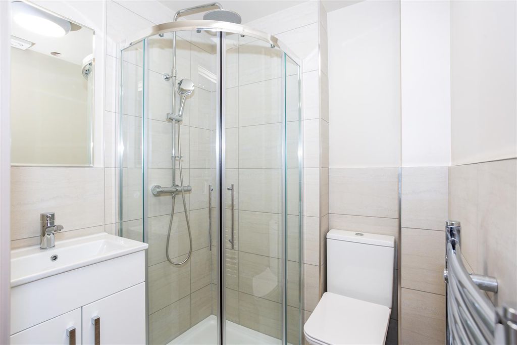 Property photo 2 of 9 26 Gordon Road-260004 (2).Jpg