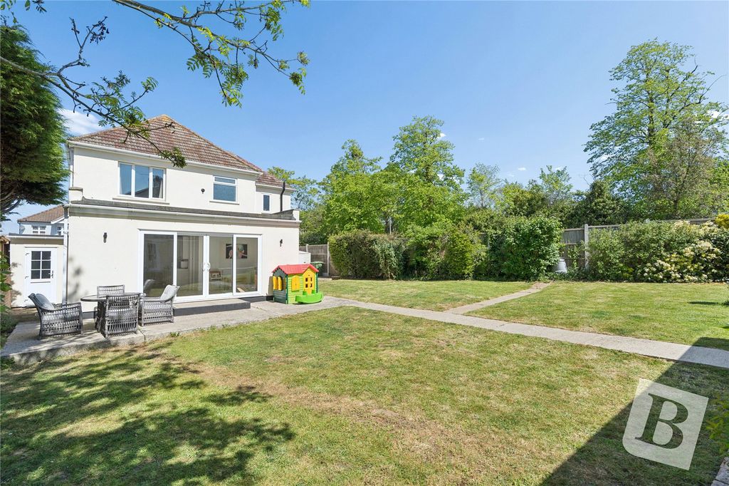Property photo 1 of 24 Rear Garden