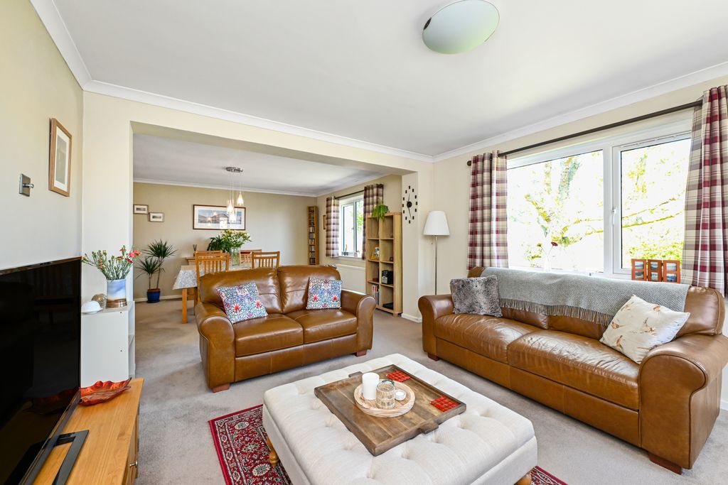 Property photo 2 of 19 Property Image 2