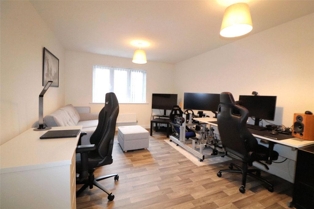 Property photo 3 of 15 Picture No. 20