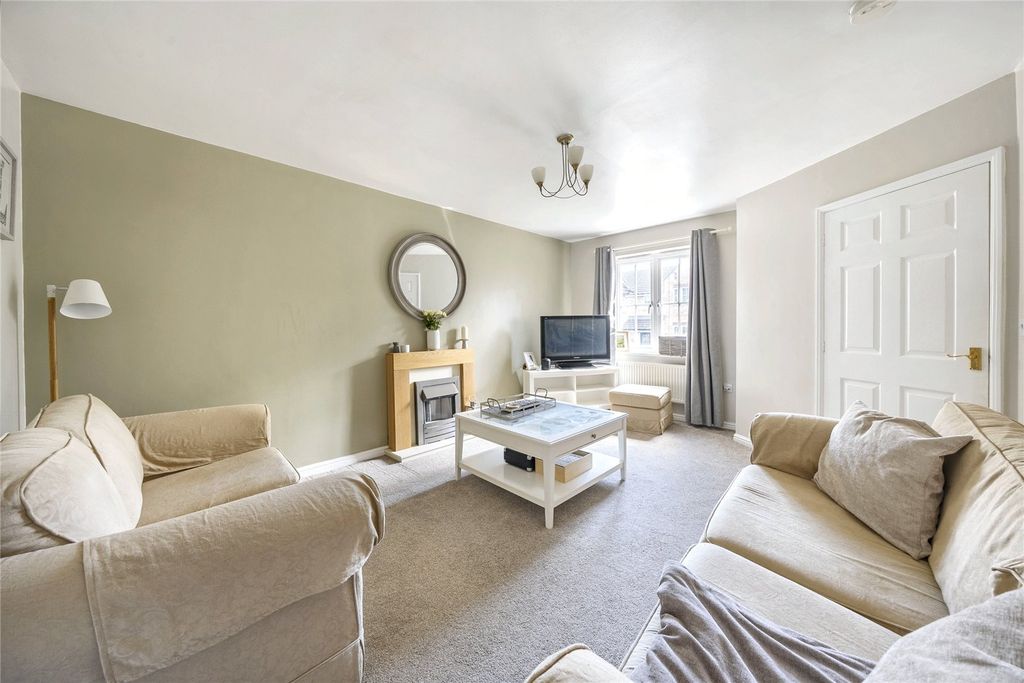 Property photo 2 of 12 Picture No. 25