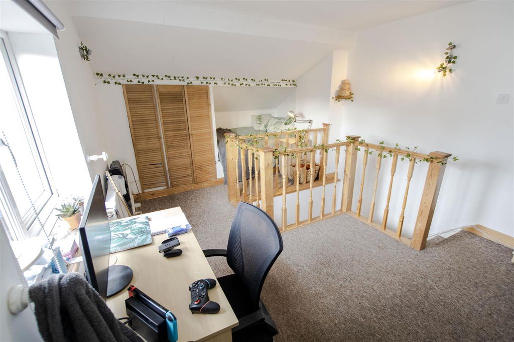 4 bed shared accommodation to rentDale Road, Birmingham, West Midlands B29 photo 4