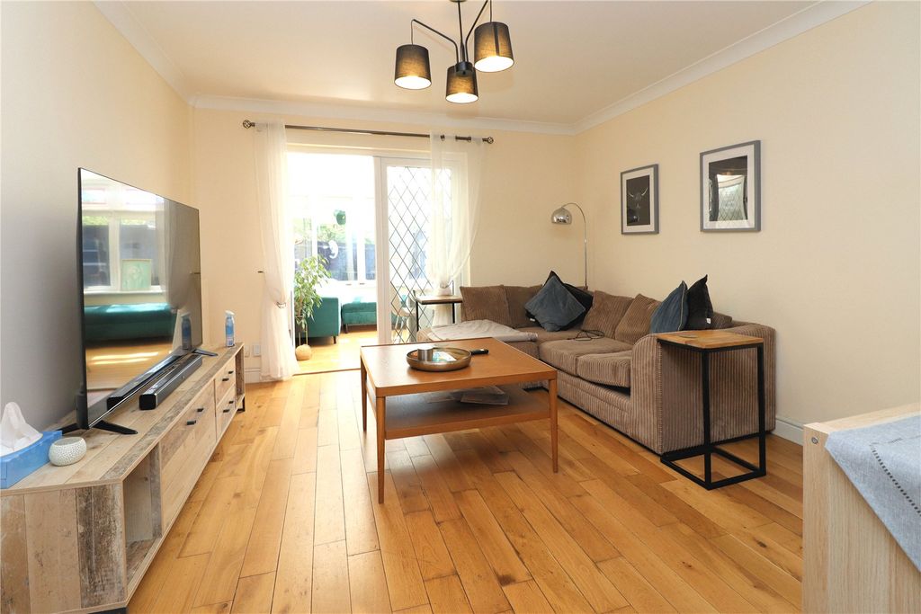 Property photo 3 of 11 Picture No. 11