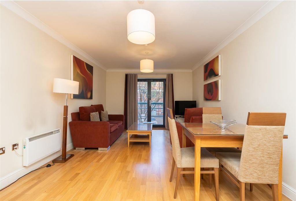 Property photo 2 of 22 22-St-Thomas-Street-Bs1-6Jy-2.Jpg