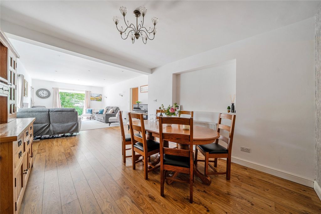 Property photo 3 of 12 Dining Area