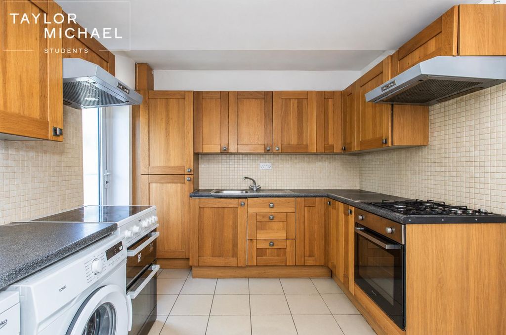 Property photo 1 of 16 Kitchen