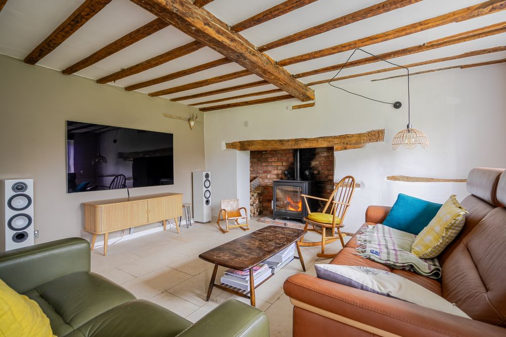 Property photo 3 of 25 Picture No. 16