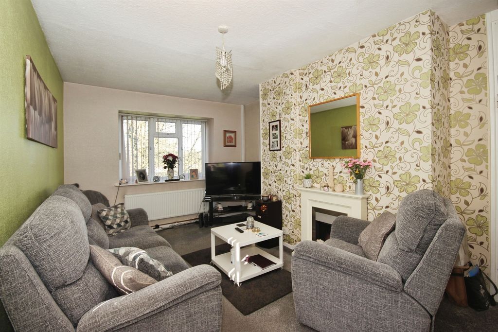 Property photo 2 of 13