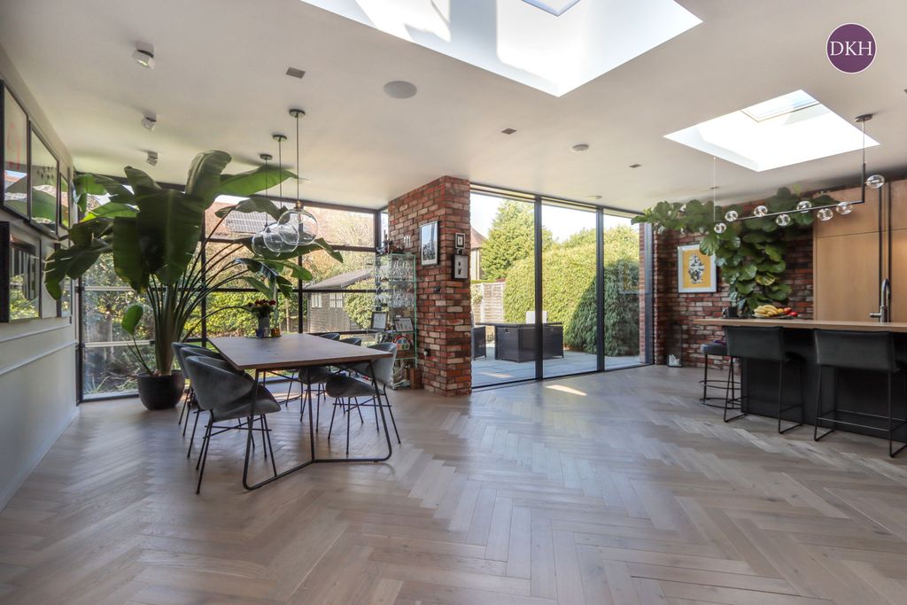 Property photo 3 of 19 Picture No. 41