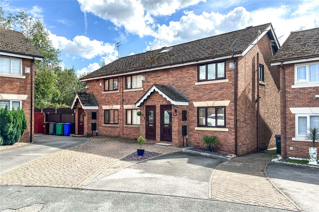 Property photo 1 of 18 External