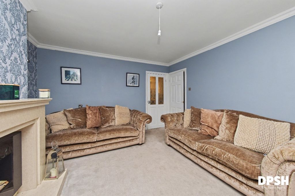 Property photo 3 of 22